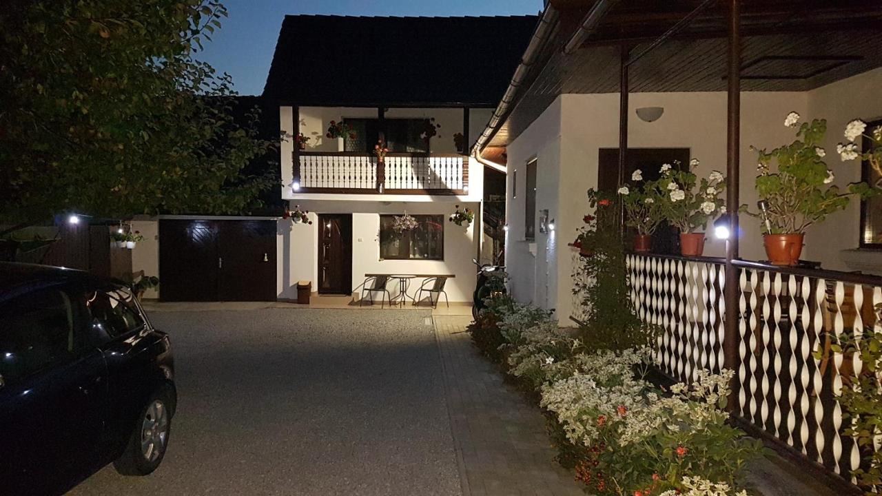 Casa Sallai Apartment โซวาตา ภายนอก รูปภาพ